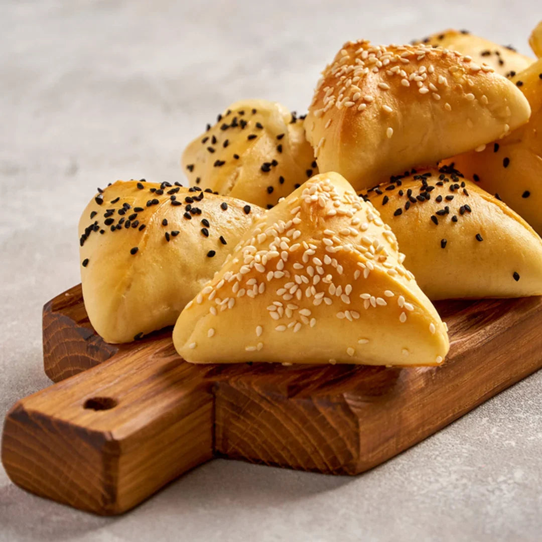 فطائر بالجبنة - 25 جرام 50 قطعة